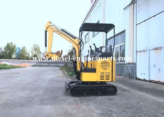 Hydraulic Mini Excavator FM-17 Crawler Diesel Engine 1700kg