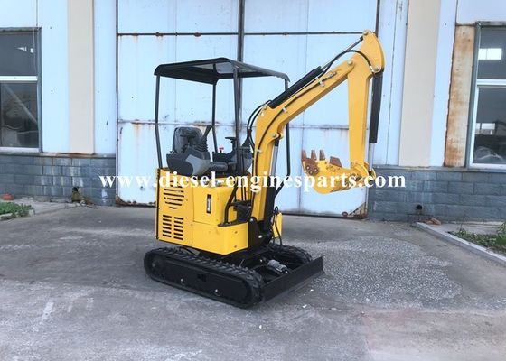 Hydraulic Mini Excavator FM-17 Crawler Diesel Engine 1700kg